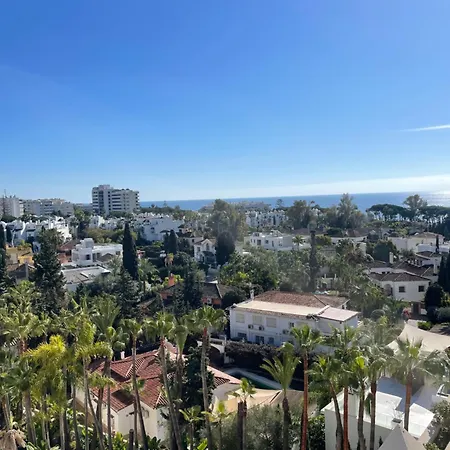 Guadalpin Penthouse Apartman *