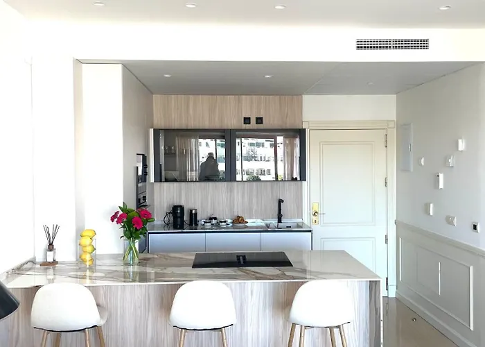 Guadalpin Penthouse Apartament