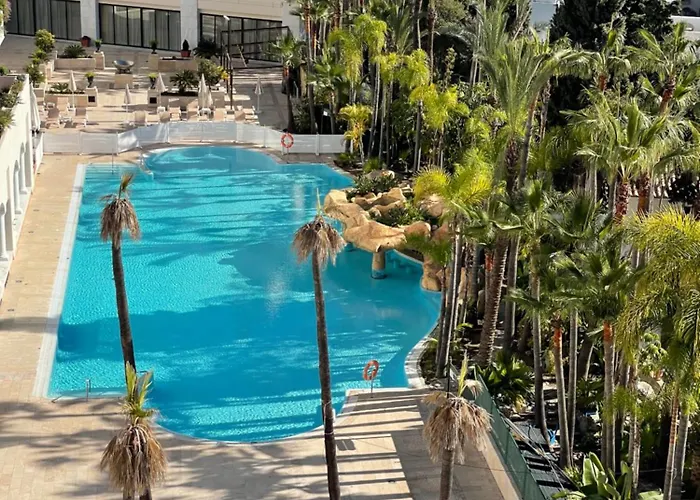 Guadalpin Penthouse *